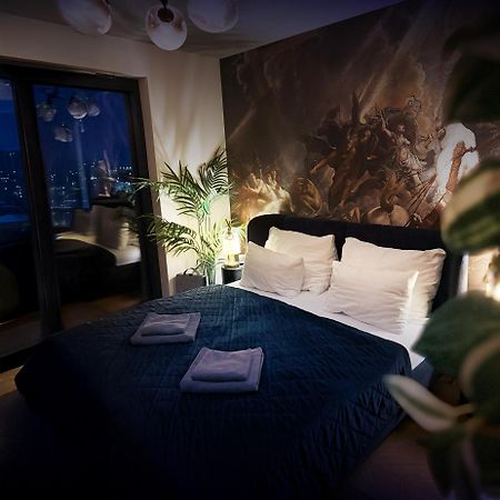 Appartamento Skyline Elegance With Free Parking Bratislava Esterno foto